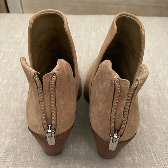 Vince Camuto booties - Picture 4 of 6
